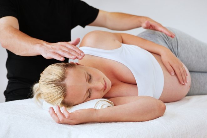 Массаж поясницы во время беременности Массаж поясницы беременной