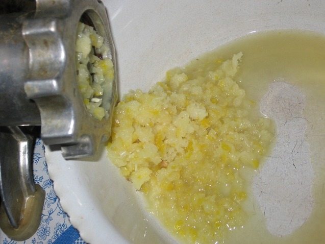 Перекрученный на мясорубке лимон Перекрученный лимон